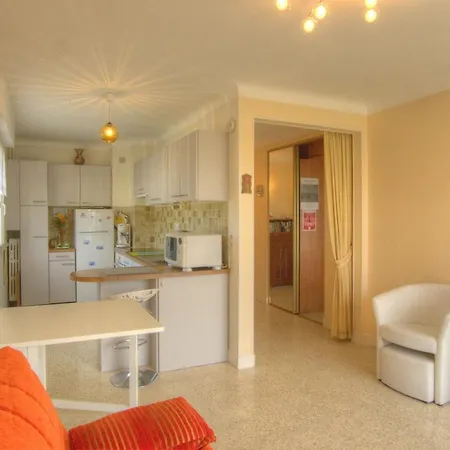 Apartman 3 Etoiles Vue 150m Plages Parking Clim Wifi Cannes